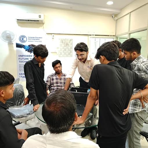 CEC Maninagar computer lab